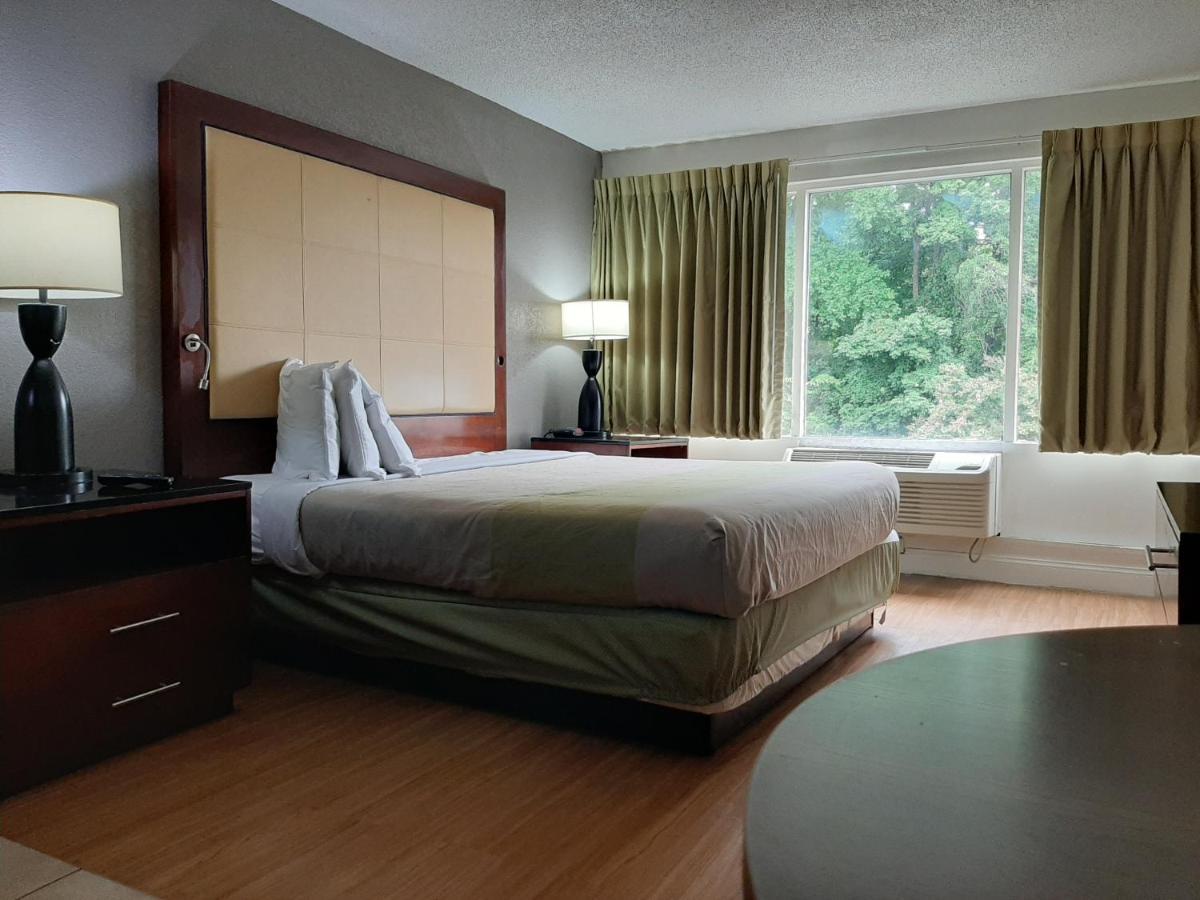 Econo Lodge Airport Near Billy Graham Parkway Σάρλοτ Εξωτερικό φωτογραφία