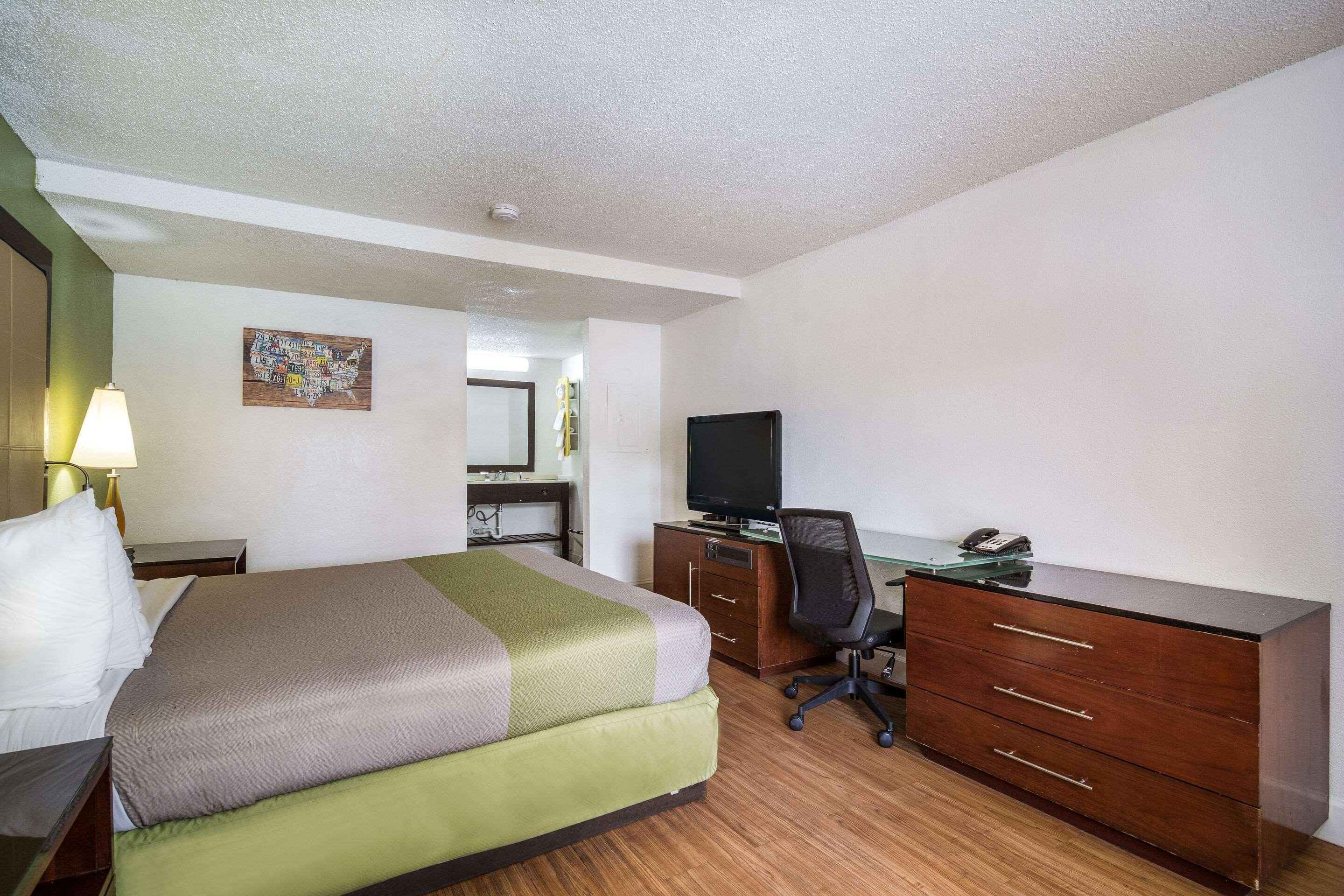Econo Lodge Airport Near Billy Graham Parkway Σάρλοτ Εξωτερικό φωτογραφία