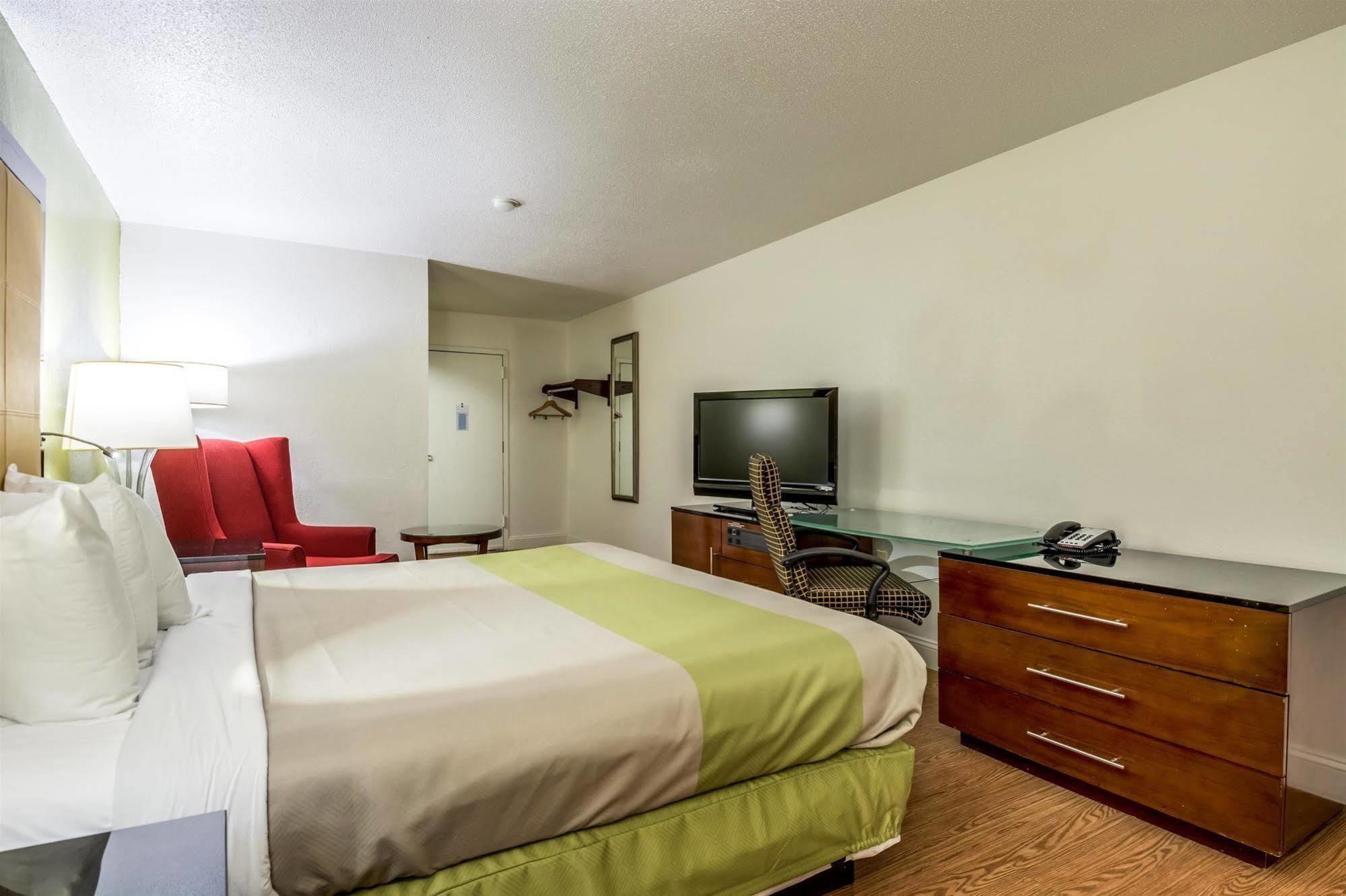 Econo Lodge Airport Near Billy Graham Parkway Σάρλοτ Εξωτερικό φωτογραφία